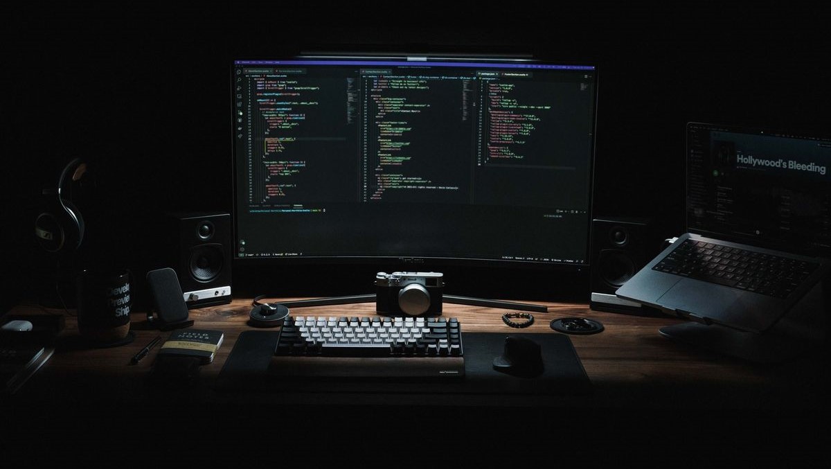 کیمیاگران شیردال - مزایای داشتن اپلیکیشن در کنار وبسایت؛ یک قدم جلوتر از رقبا